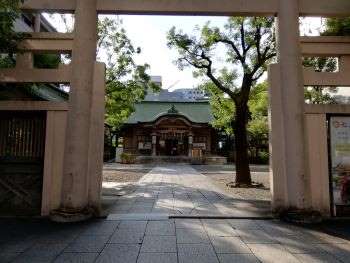 坐摩神社